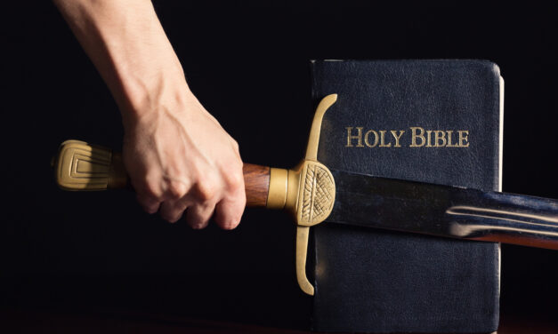 Deus luta para vencer